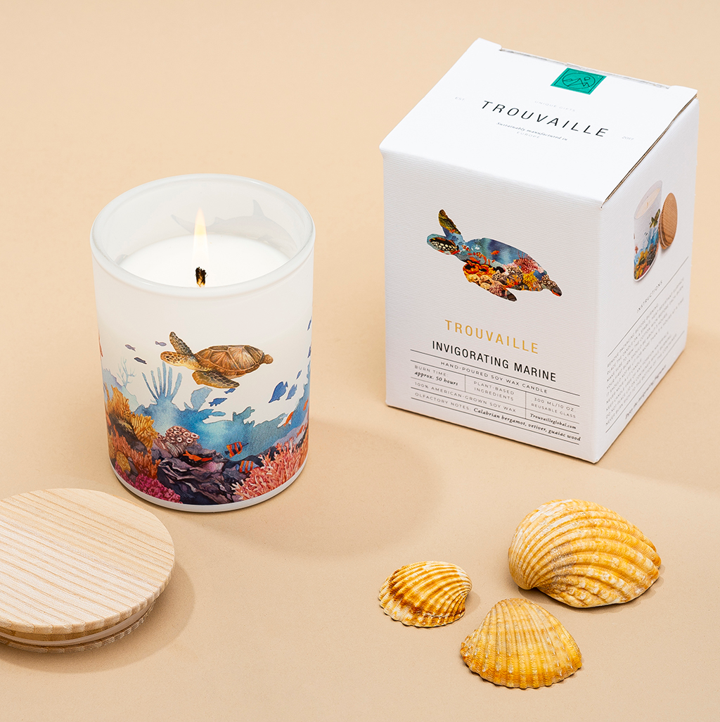 Save The Planet Scented Soy Wax Candle: Invigorating Marine