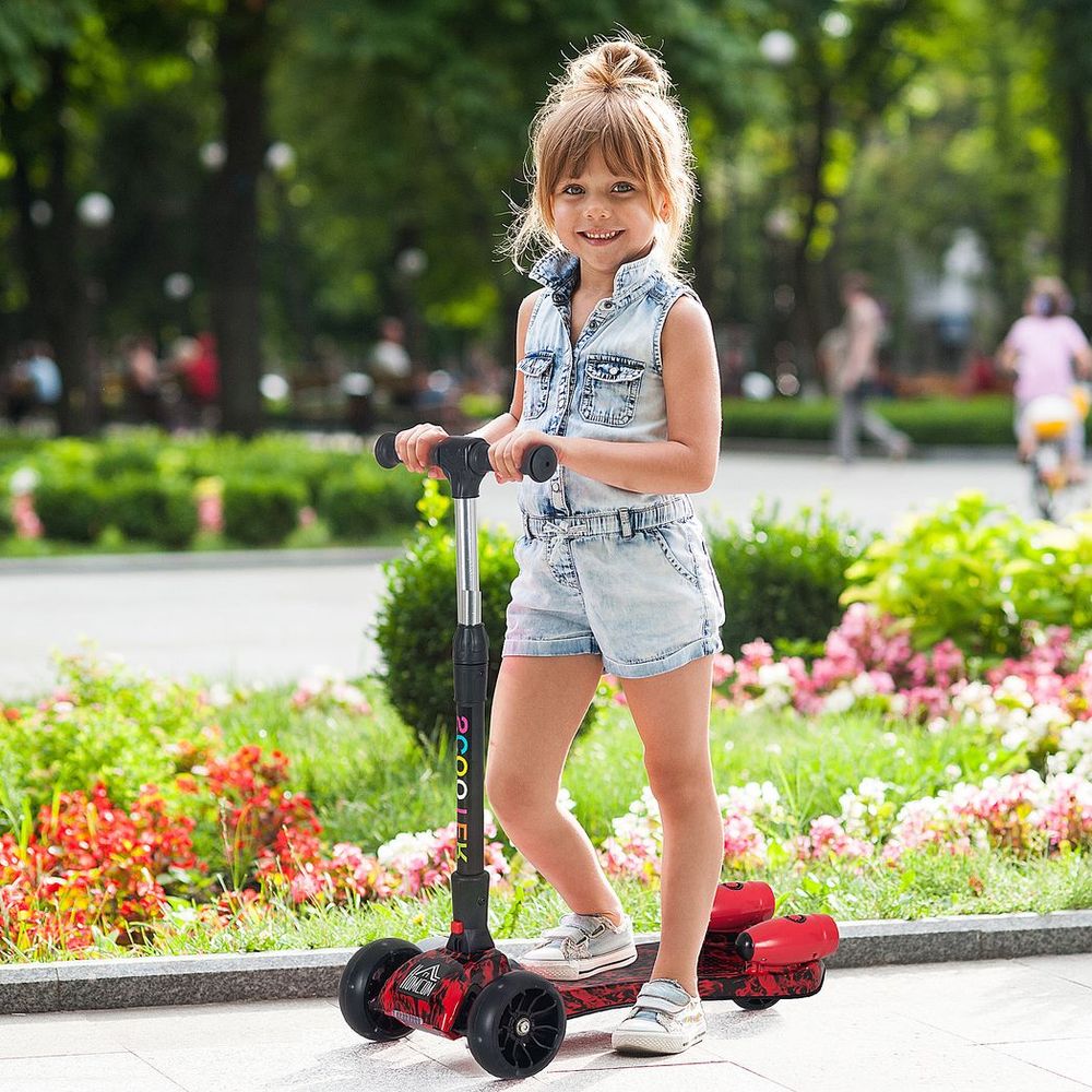 Child Wheel E-Scooter Light Music Water Spray Rechargeable 3-6 Yrs Red